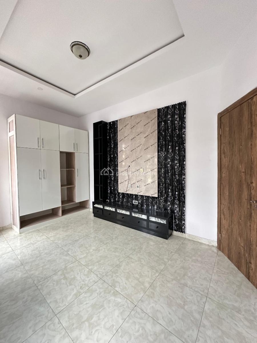 Well-built Spacious Luxury 5 Bedroom Fully Detached Duplex with Bq, 2nd Toll Gate, Lekki, Lagos, Detached Duplex for Sale