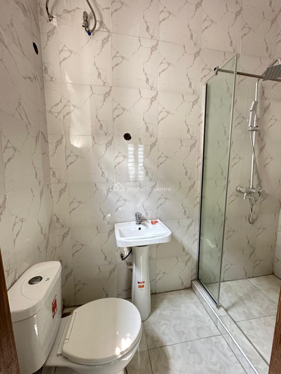 Well-built Spacious Luxury 5 Bedroom Fully Detached Duplex with Bq, 2nd Toll Gate, Lekki, Lagos, Detached Duplex for Sale