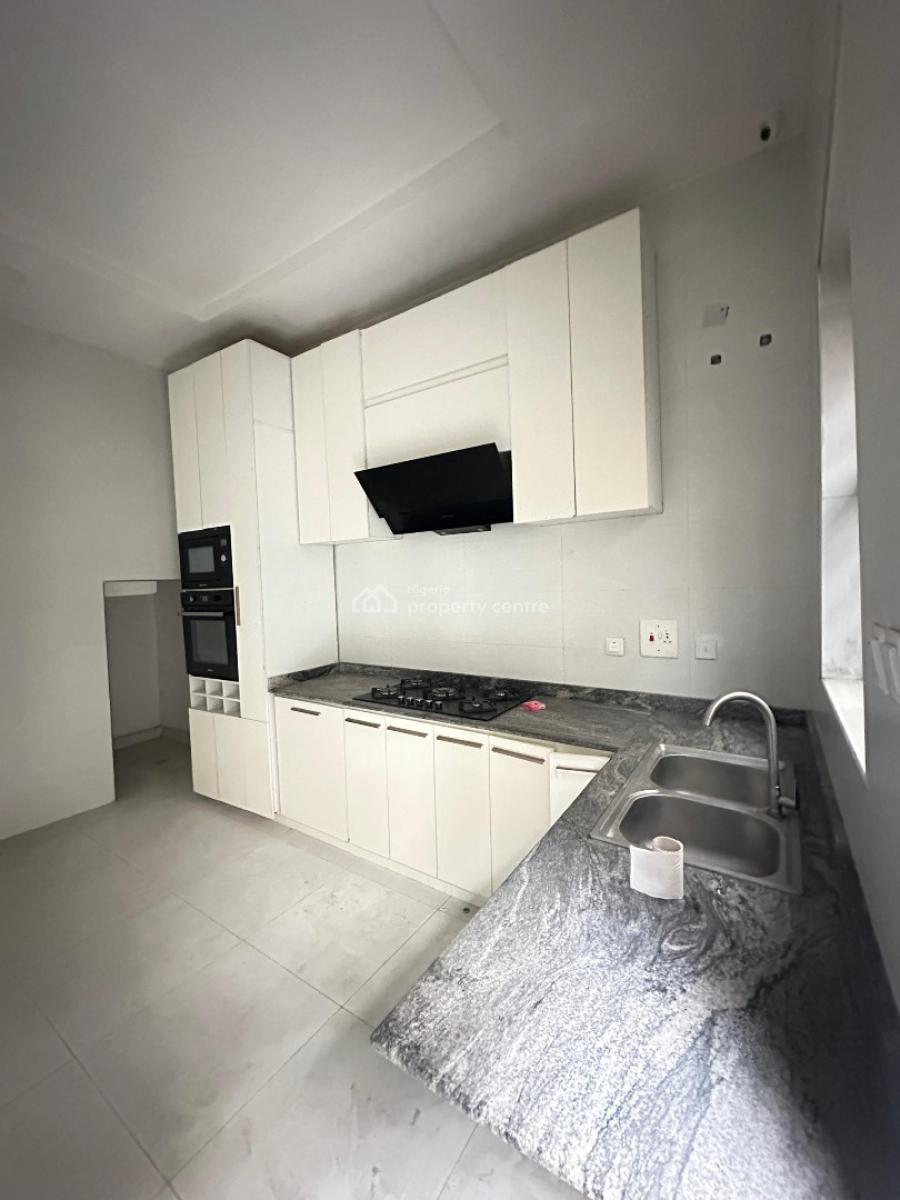 Well-built Spacious Affordable 4 Bedroom Semi-detached Duplex with Bq, 2nd Toll Gate, Lekki, Lagos, Semi-detached Duplex for Sale