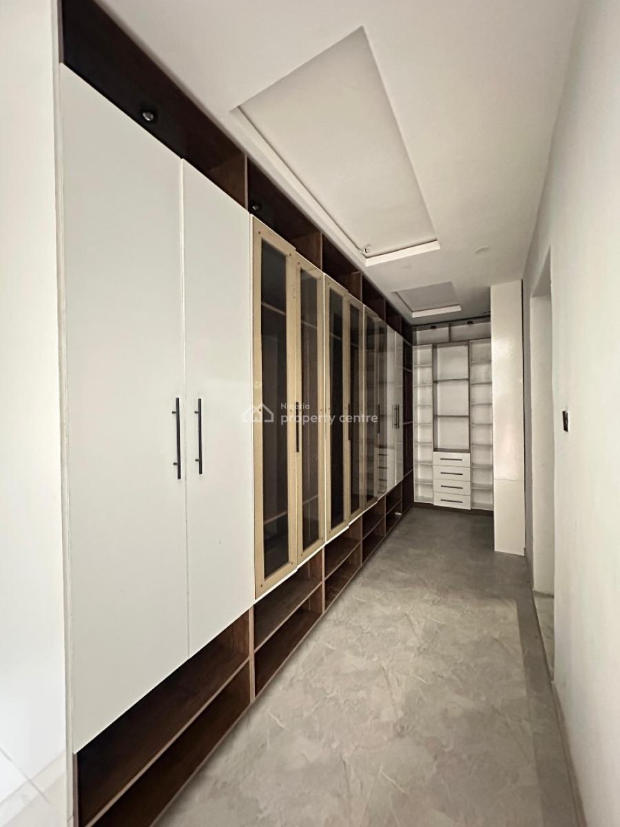Well-built Luxury 4 Bedroom Maisonette with Bq, Pool and More, Ikate, Lekki, Lagos, Block of Flats for Sale