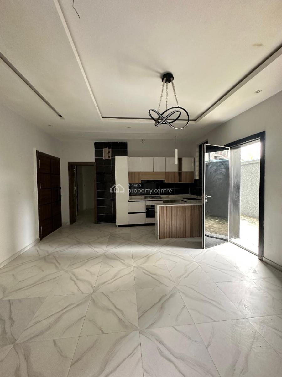Well-built Luxury 2 Bedroom Apartment with Swimming Pool and Gym, Ikate, Lekki, Lagos, Block of Flats for Sale