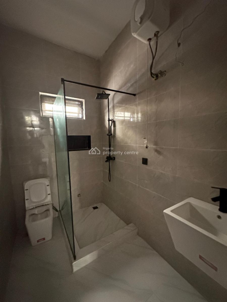 Well-built Luxury 2 Bedroom Apartment with Swimming Pool and Gym, Ikate, Lekki, Lagos, Block of Flats for Sale