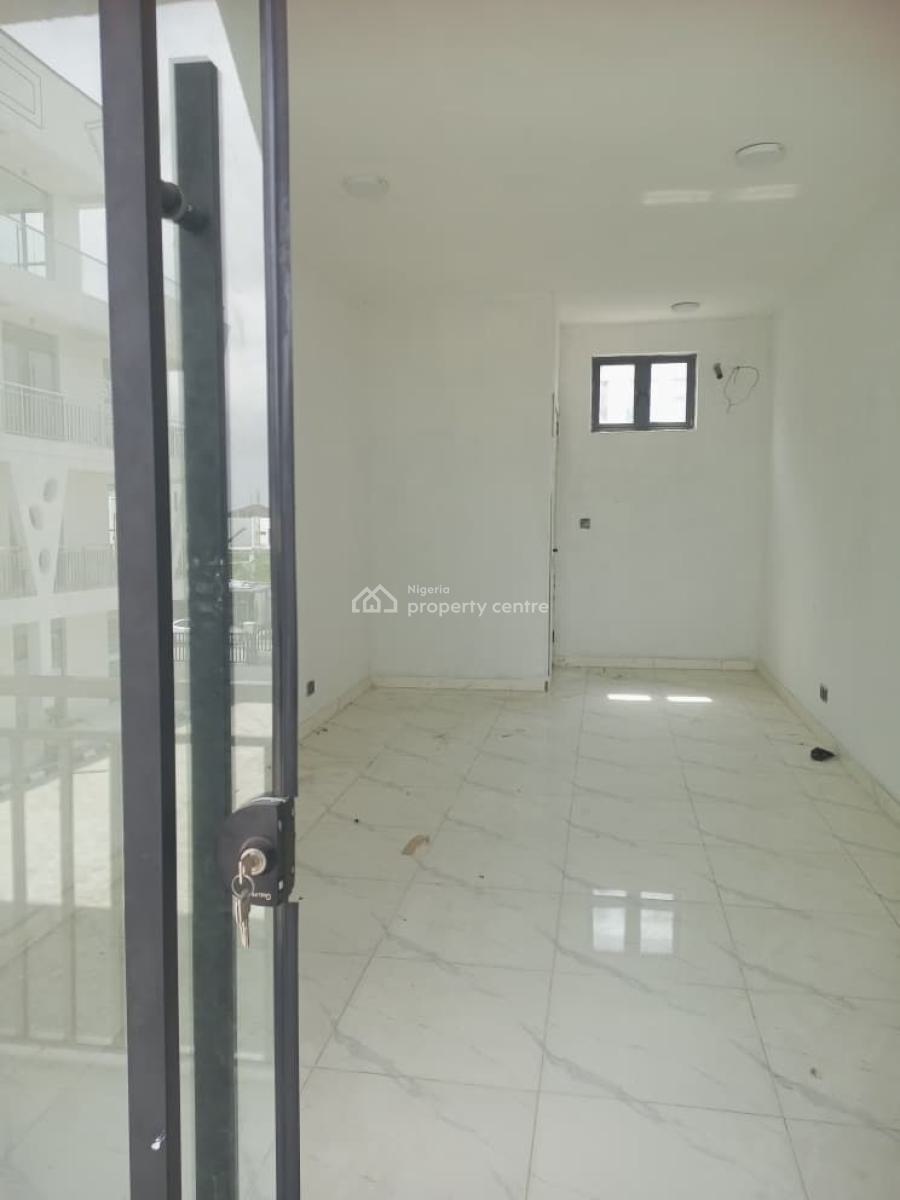 Luxury Shop, Mobile Road, Ajah, Lagos, Shop for Rent