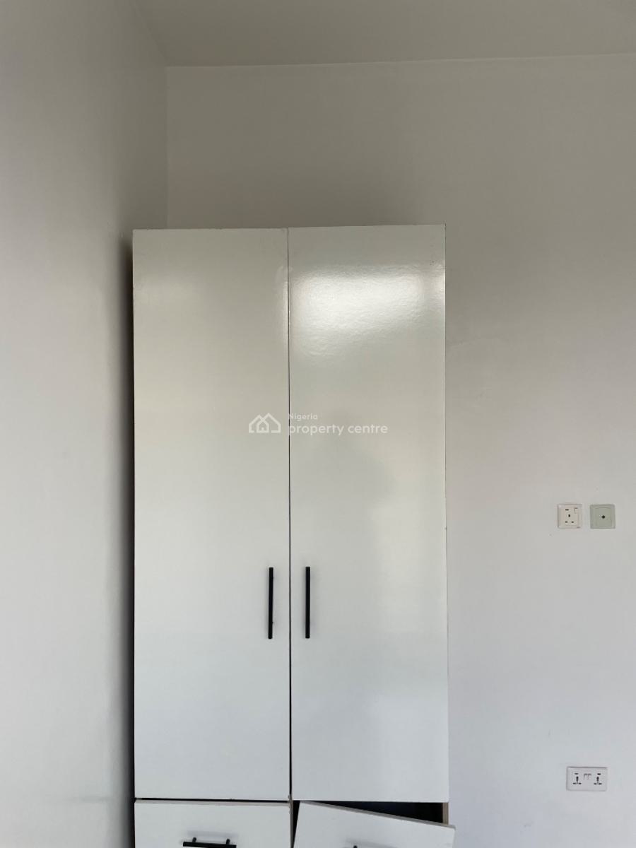 Stunning  and Well Structured 2bedroom Apartment   Location*:lekki, Lekki, Lekki, Lagos, Block of Flats for Sale