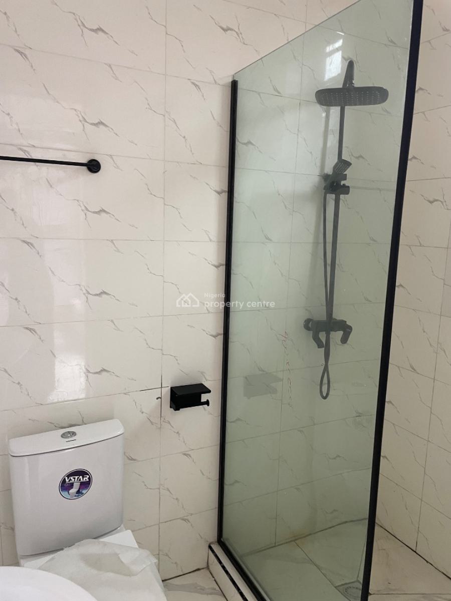 Stunning  and Well Structured 2bedroom Apartment   Location*:lekki, Lekki, Lekki, Lagos, Block of Flats for Sale