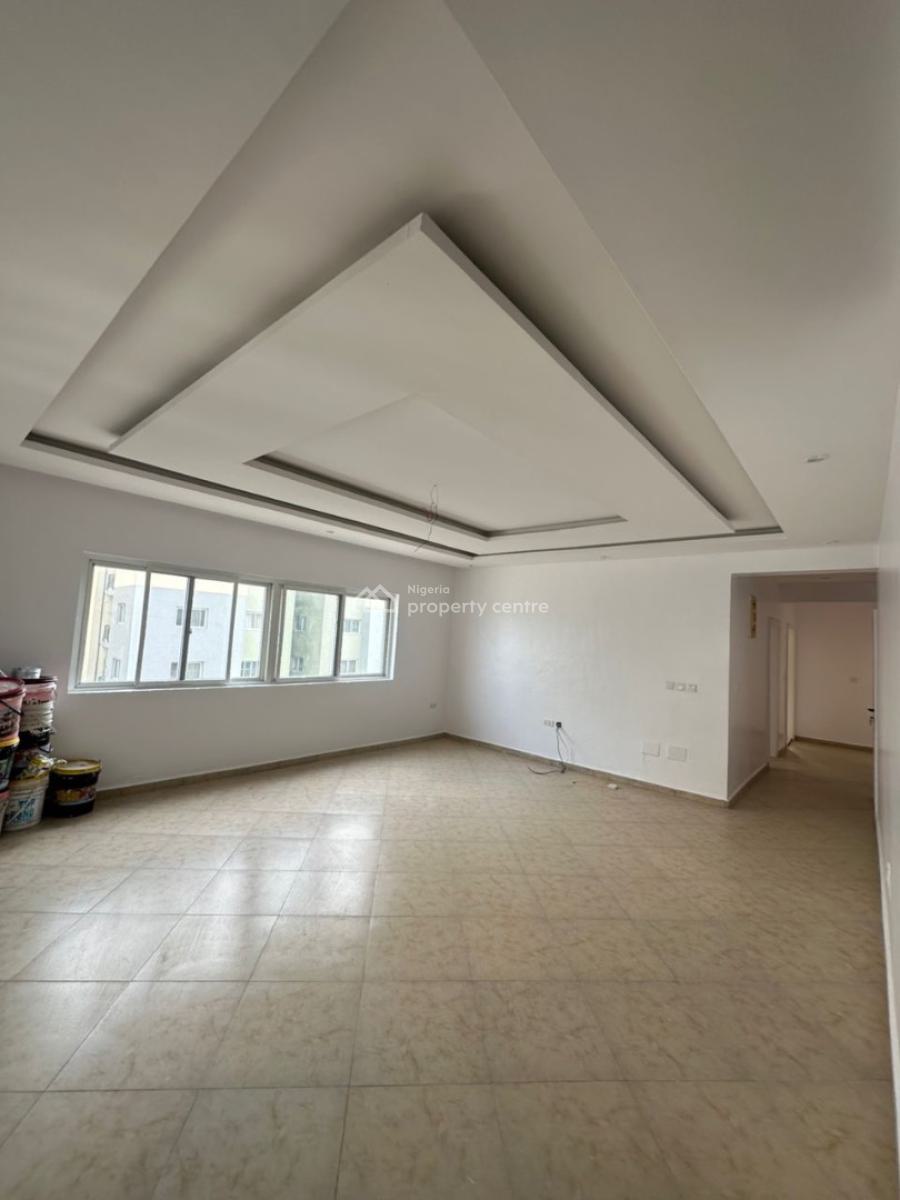 Beautifully Renovated 3bedroom Apartment with Bq, Prime Water Gardens, Lekki Phase 1, Lekki, Lagos, Flat / Apartment for Rent
