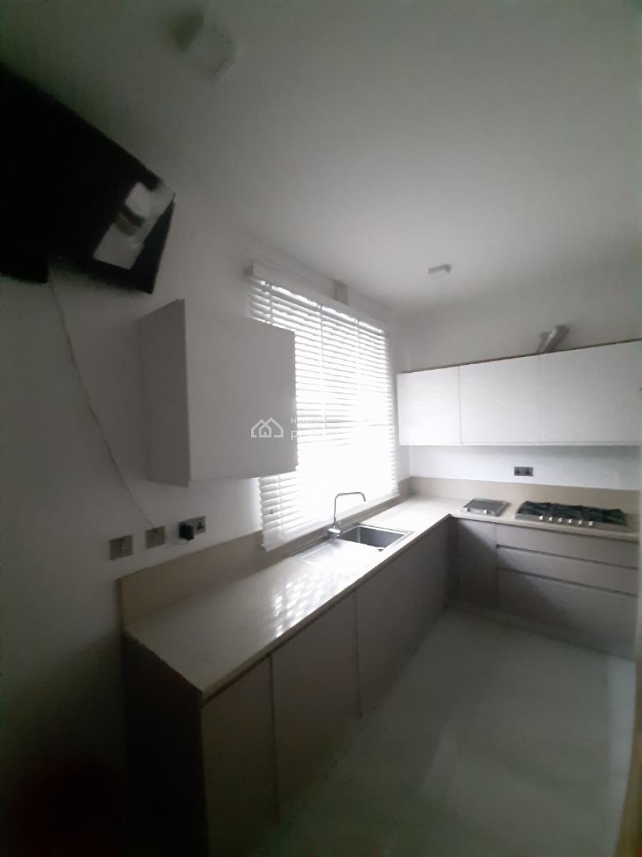 5 Bedroom En-suite Detached House in a Communal Compound with Fitted K, Ikoyi, Lagos, House for Rent