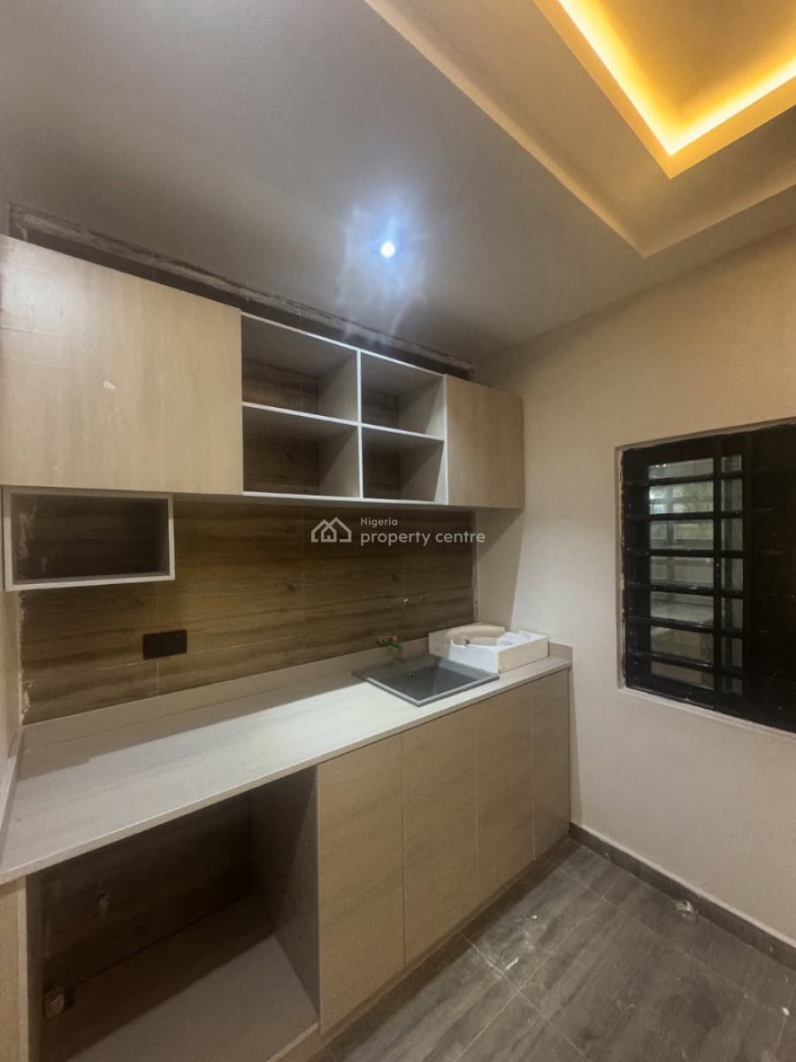 Contemporary 4 Bedroom Bungalow Wt. Gatehouse, Shop, Eneka Rukpukwo Road Port Harcourt, Eneka, Port Harcourt, Rivers, Detached Bungalow for Sale