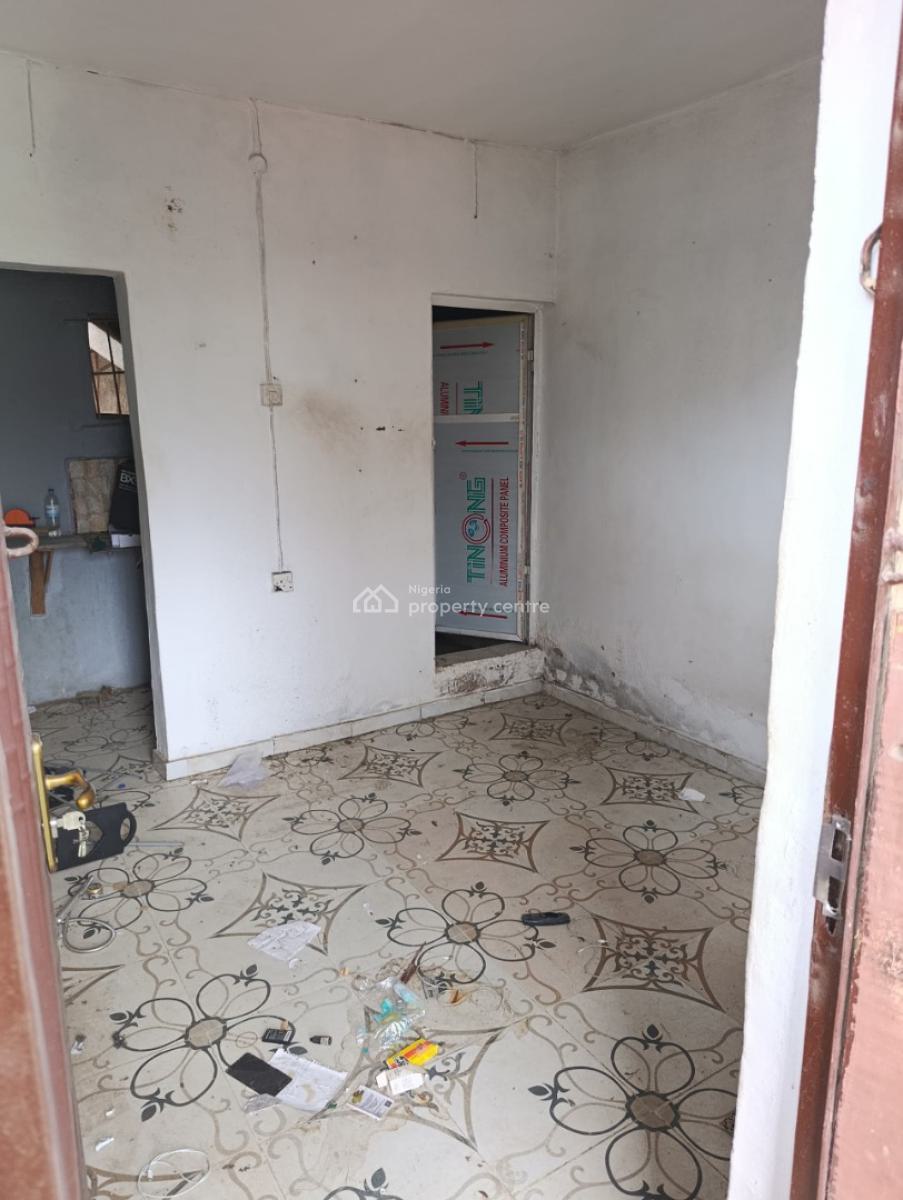 Decent Room Self Contain, Akoka, Yaba, Lagos, Self Contain (single Rooms) for Rent