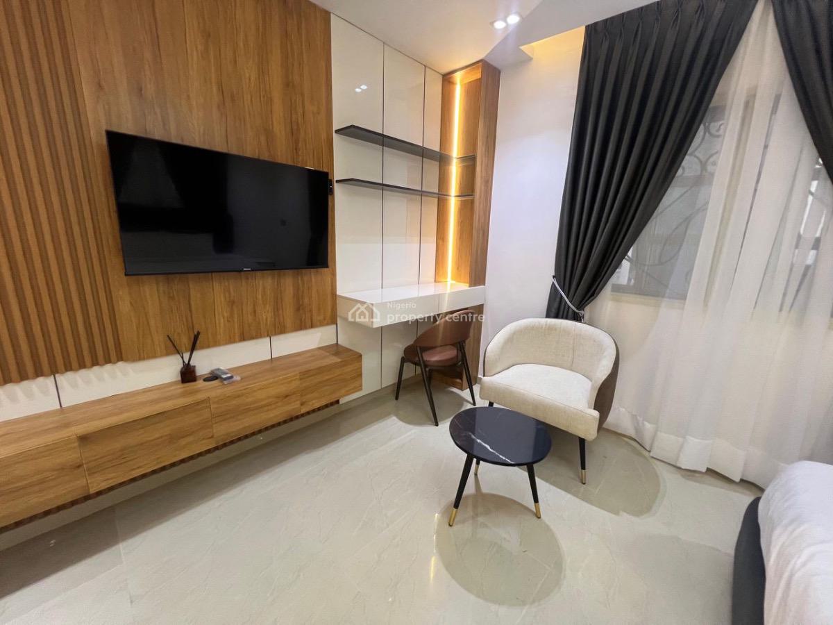 Our Lovely  2 Bedroom Waterfront Apartment with Balconies,ps5,snooker, Lekki Phase 1, Lekki, Lagos, Flat / Apartment Short Let