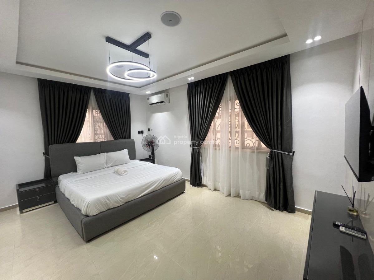Our Lovely  2 Bedroom Waterfront Apartment with Balconies,ps5,snooker, Lekki Phase 1, Lekki, Lagos, Flat / Apartment Short Let