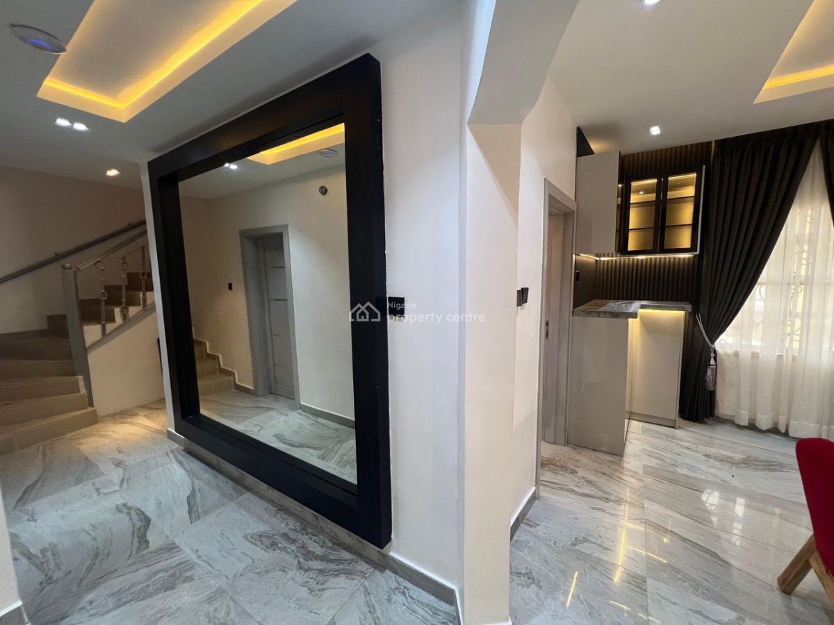 Our Lovely  2 Bedroom Waterfront Apartment with Balconies,ps5,snooker, Lekki Phase 1, Lekki, Lagos, Flat / Apartment Short Let