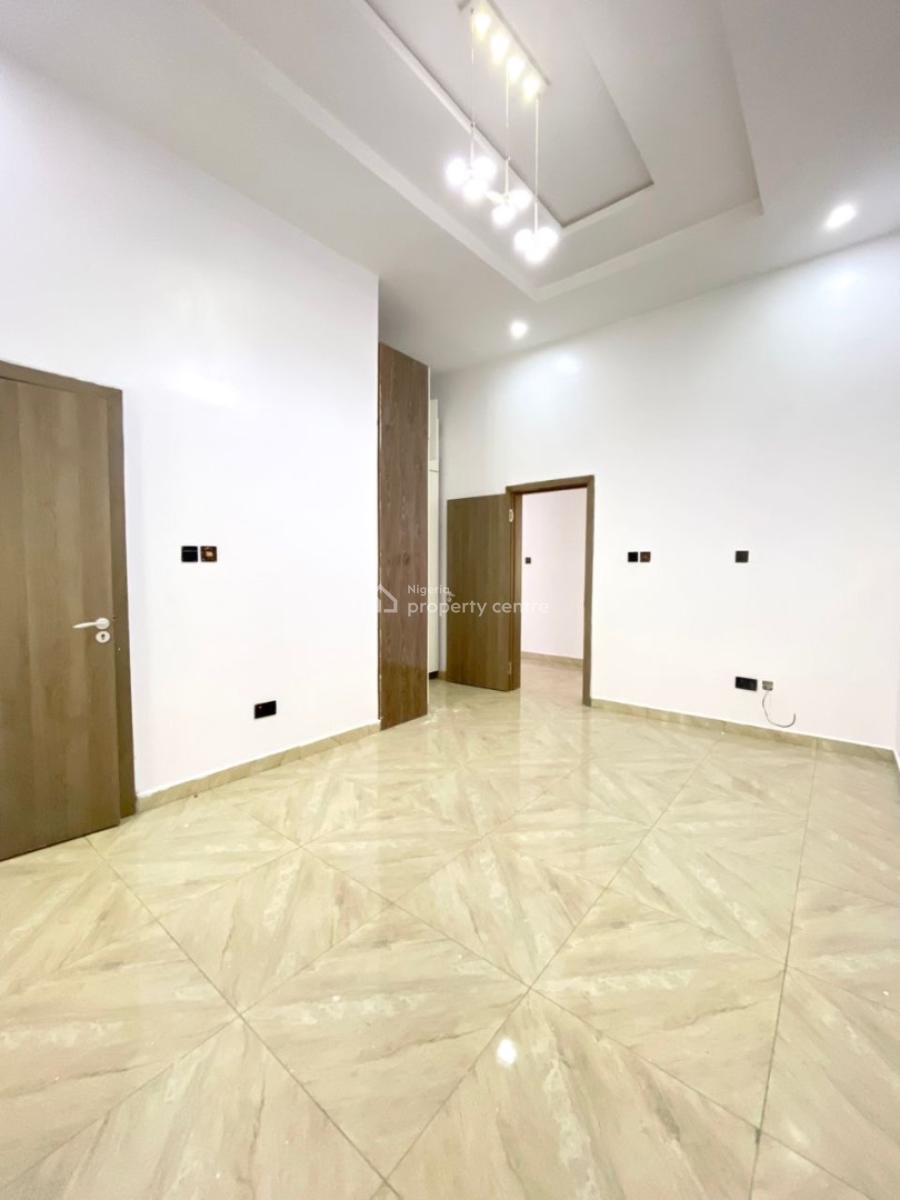 Classic 5 Bedroom Fully Detached Duplex with a Bq in a Secure Estate, Chevron, Lekki, Lagos, Detached Duplex for Sale