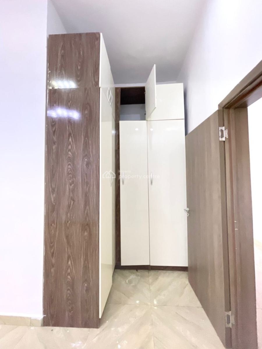 Classic 5 Bedroom Fully Detached Duplex with a Bq in a Secure Estate, Chevron, Lekki, Lagos, Detached Duplex for Sale