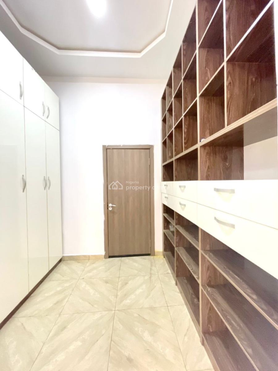 Classic 5 Bedroom Fully Detached Duplex with a Bq in a Secure Estate, Chevron, Lekki, Lagos, Detached Duplex for Sale