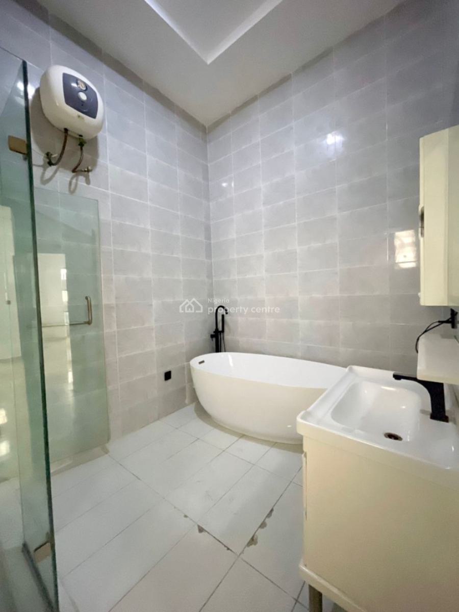 Classic 5 Bedroom Fully Detached Duplex with a Bq in a Secure Estate, Chevron, Lekki, Lagos, Detached Duplex for Sale