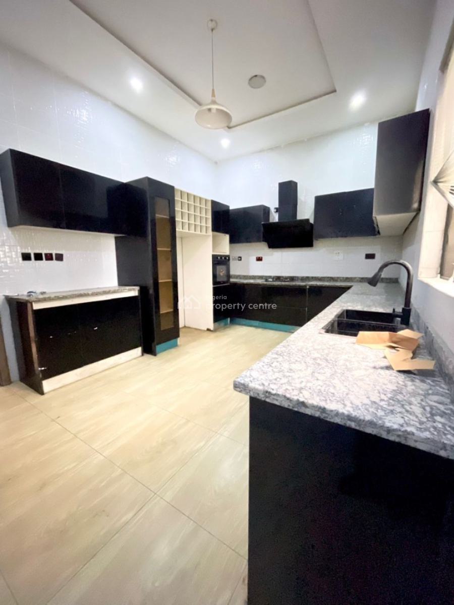 Classic 5 Bedroom Fully Detached Duplex with a Bq in a Secure Estate, Chevron, Lekki, Lagos, Detached Duplex for Sale
