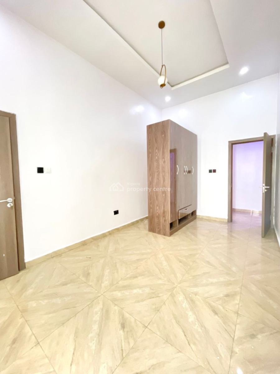 Classic 5 Bedroom Fully Detached Duplex with a Bq in a Secure Estate, Chevron, Lekki, Lagos, Detached Duplex for Sale