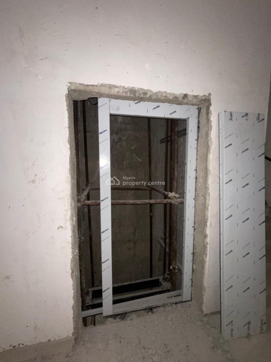 2bedroom Apartment, Lekki Phase 1, Lekki, Lagos, Flat / Apartment for Sale