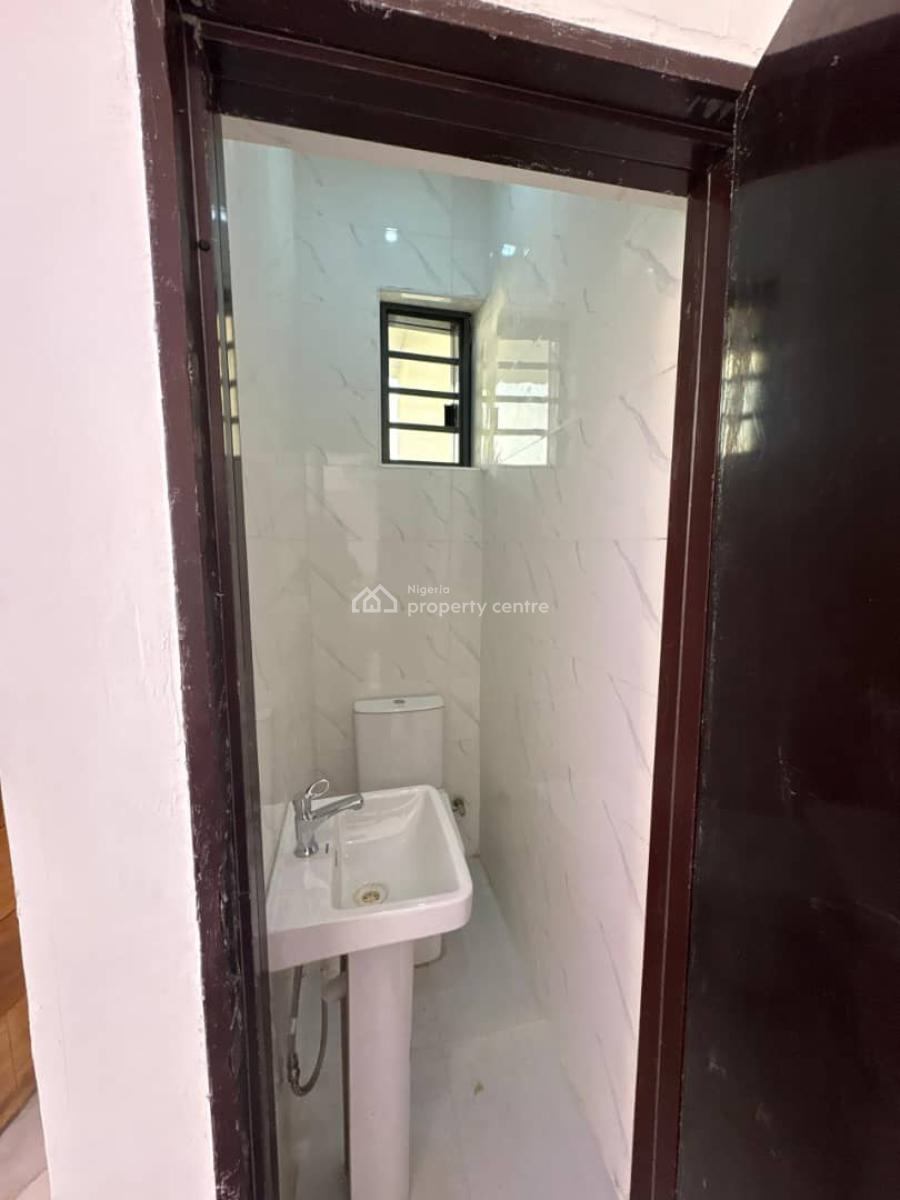 Luxury and Excellent 3bedrooms Duplex, Fruit Estate General Paint Area, Ajah, Lagos, Terraced Duplex for Rent