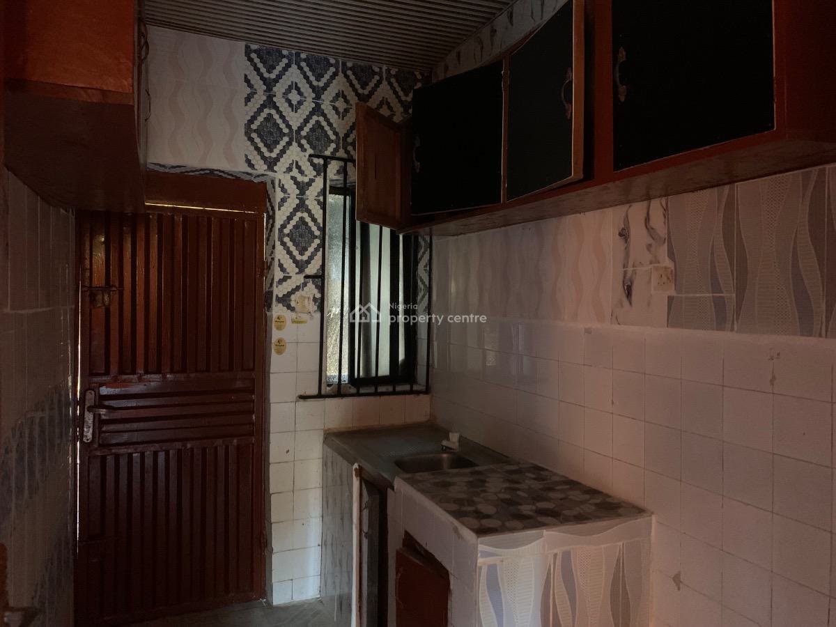 a Well Renovated 3 Bedroom Apartment, Ikeja, Lagos, Flat / Apartment for Rent