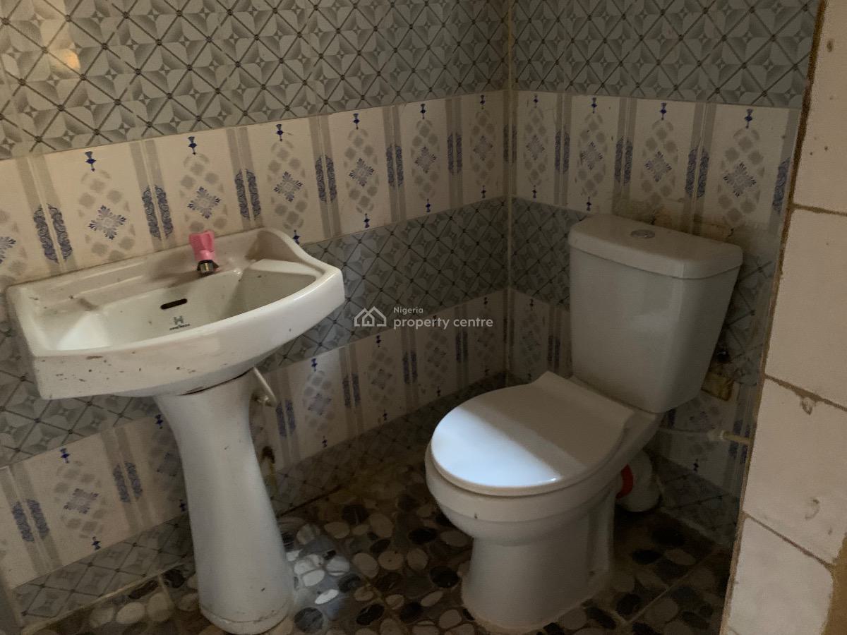 a Well Renovated 3 Bedroom Apartment, Ikeja, Lagos, Flat / Apartment for Rent