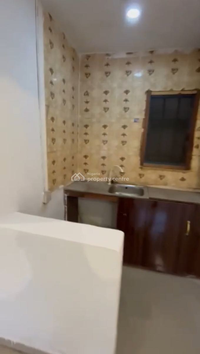 7 Units of Spacious Room Self Contain Alesh, Off Ilaje Road, Bariga, Shomolu, Lagos, Self Contain (single Rooms) for Rent