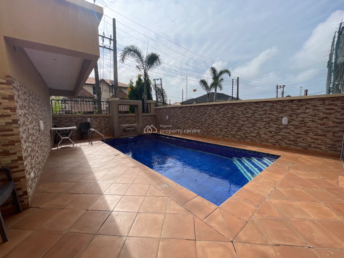 3bedroom on Top Floor with Bq and Swimming Pool, Lekki Phase 1, Lekki, Lagos, Flat / Apartment for Rent