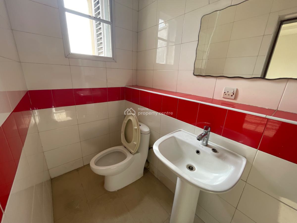 3bedroom on Top Floor with Bq and Swimming Pool, Lekki Phase 1, Lekki, Lagos, Flat / Apartment for Rent