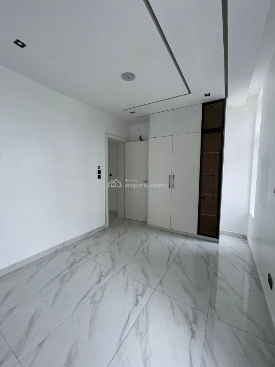 2 Bedroom Apartment Brand New, Lekki Phase I, Lekki, Lagos, Flat / Apartment for Sale