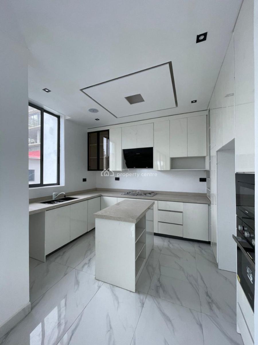 2 Bedroom Apartment Brand New, Lekki Phase I, Lekki, Lagos, Flat / Apartment for Sale