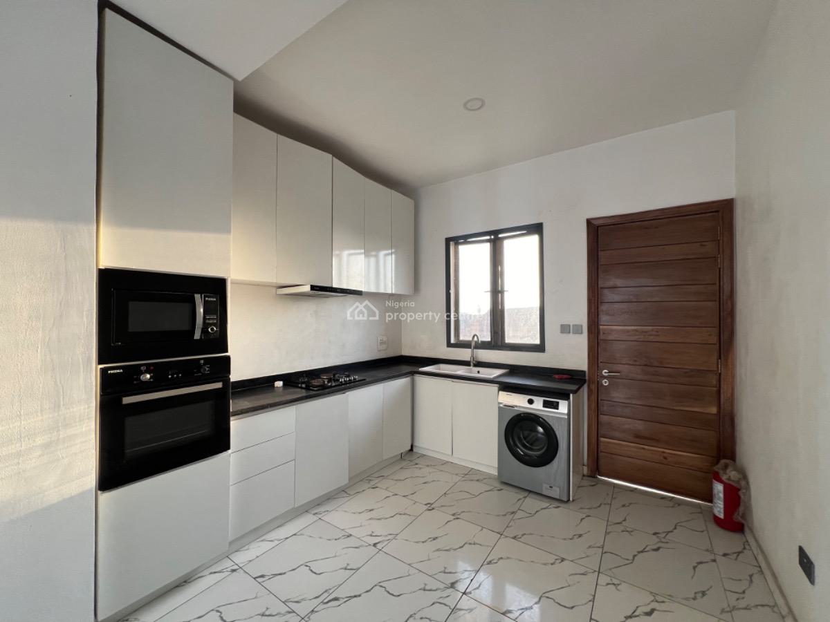 2 Bedroom Apartment with Bq, Bridge Gate Estate, Agungi, Lekki, Lagos, Flat / Apartment for Sale