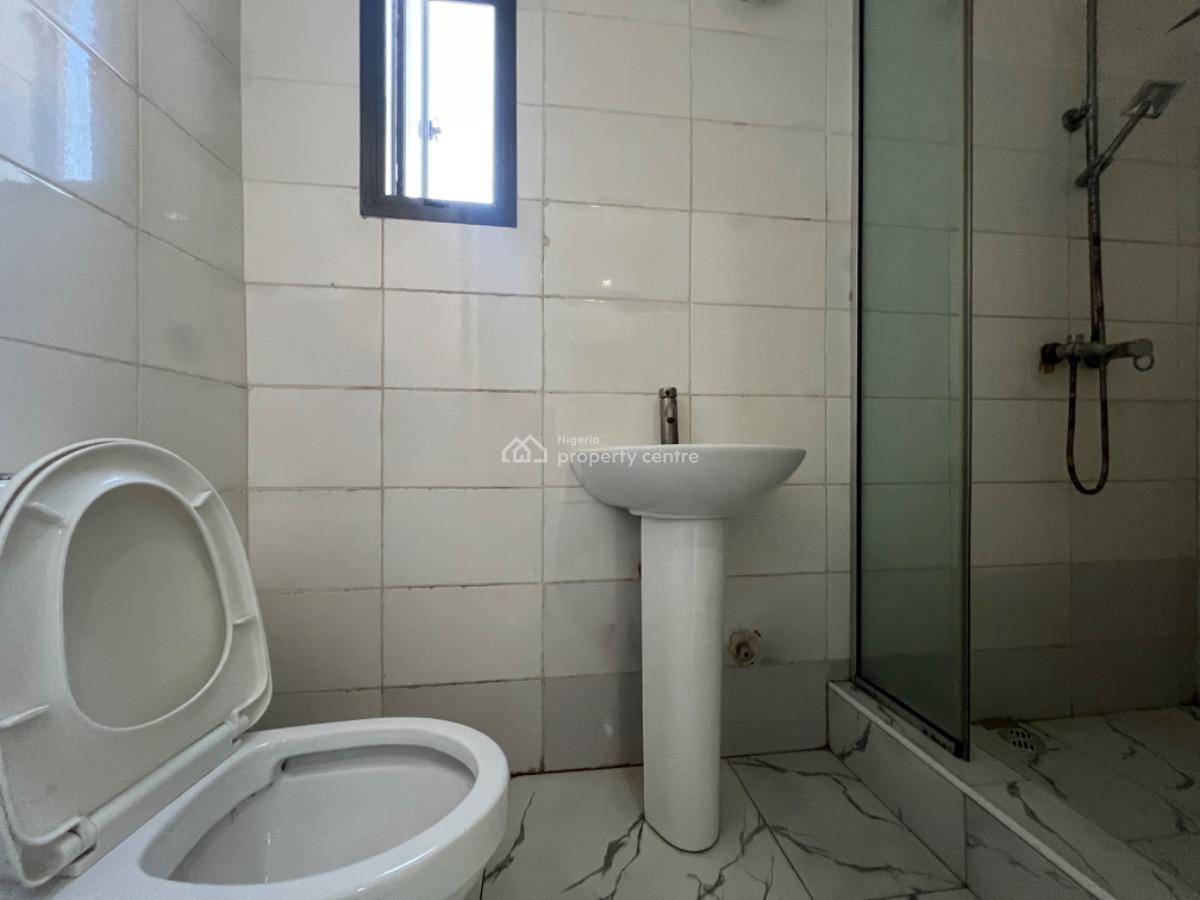 2 Bedroom Apartment with Bq, Bridge Gate Estate, Agungi, Lekki, Lagos, Flat / Apartment for Sale