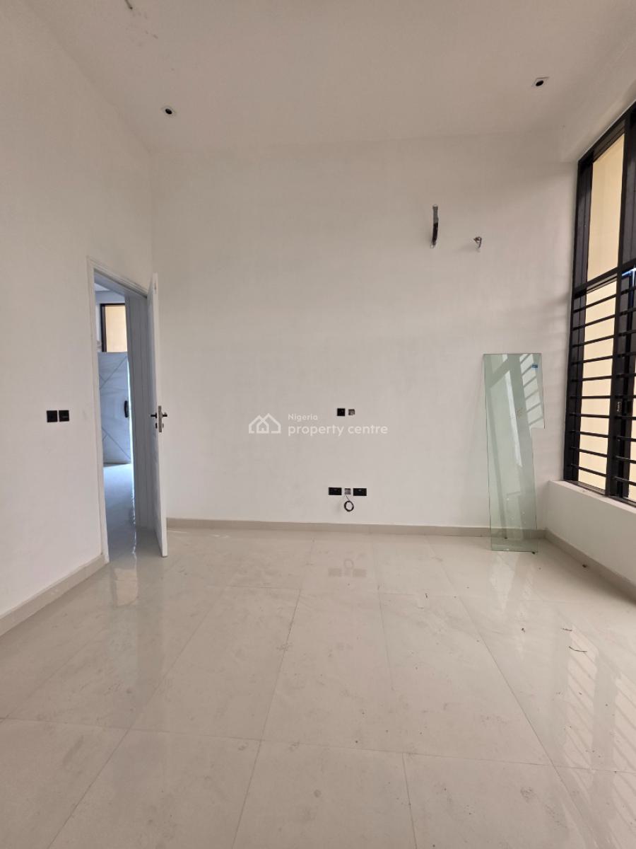 Luxury 3 Bedroom Apartment with Elevator + Swimming Pool, Lekki Phase 1, Lekki, Lagos, Flat / Apartment for Sale