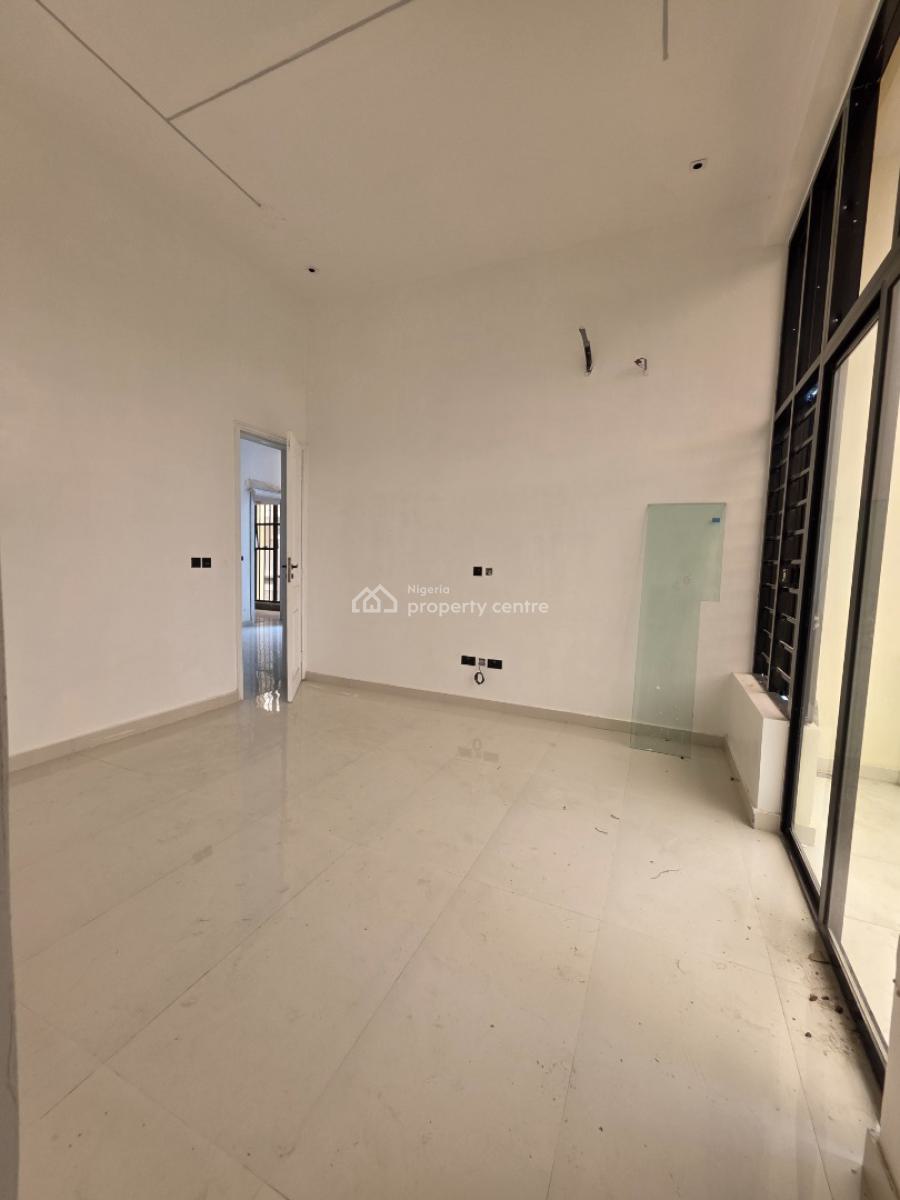 Luxury 3 Bedroom Apartment with Elevator + Swimming Pool, Lekki Phase 1, Lekki, Lagos, Flat / Apartment for Sale