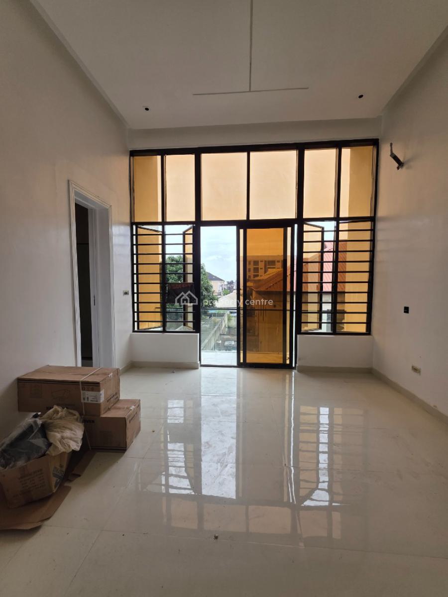 Luxury 3 Bedroom Apartment with Elevator + Swimming Pool, Lekki Phase 1, Lekki, Lagos, Flat / Apartment for Sale