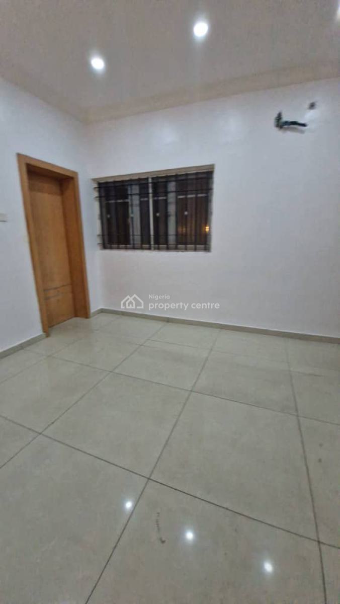 a Well Maintained 4bedroom Terrace Duplex, in Secured Estate, Close to Medina Estate, Gbagada, Lagos, Terraced Duplex for Sale