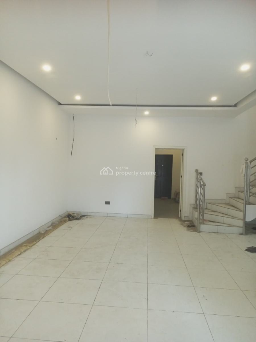 4bedroom  Servied   Semi Detached  Duplex, Ado Road, Ajah, Lagos, Semi-detached Duplex for Rent