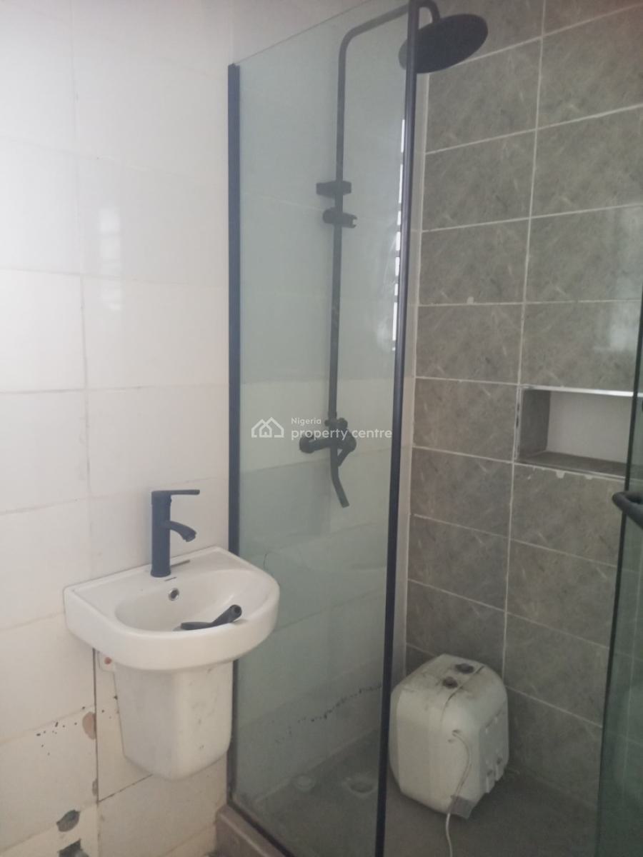 4bedroom  Servied   Semi Detached  Duplex, Ado Road, Ajah, Lagos, Semi-detached Duplex for Rent