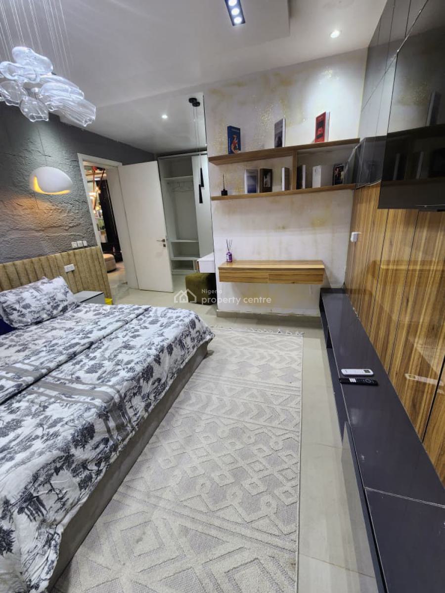 Lovely 2 Bedroom Waterfront Apartment with Ps5 & Snooker,etc, Lekki Phase 1, Lekki, Lagos, Flat / Apartment Short Let