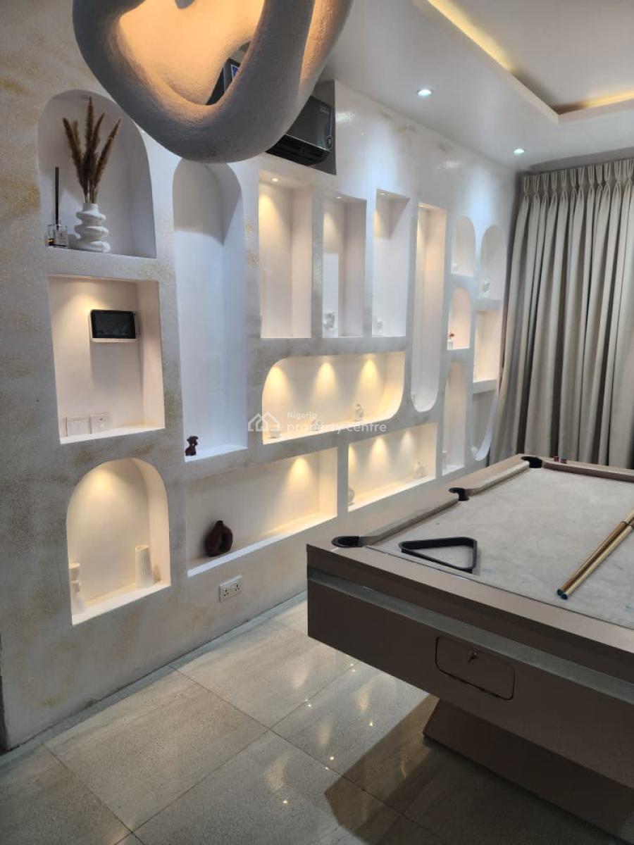 Lovely 2 Bedroom Waterfront Apartment with Ps5 & Snooker,etc, Lekki Phase 1, Lekki, Lagos, Flat / Apartment Short Let
