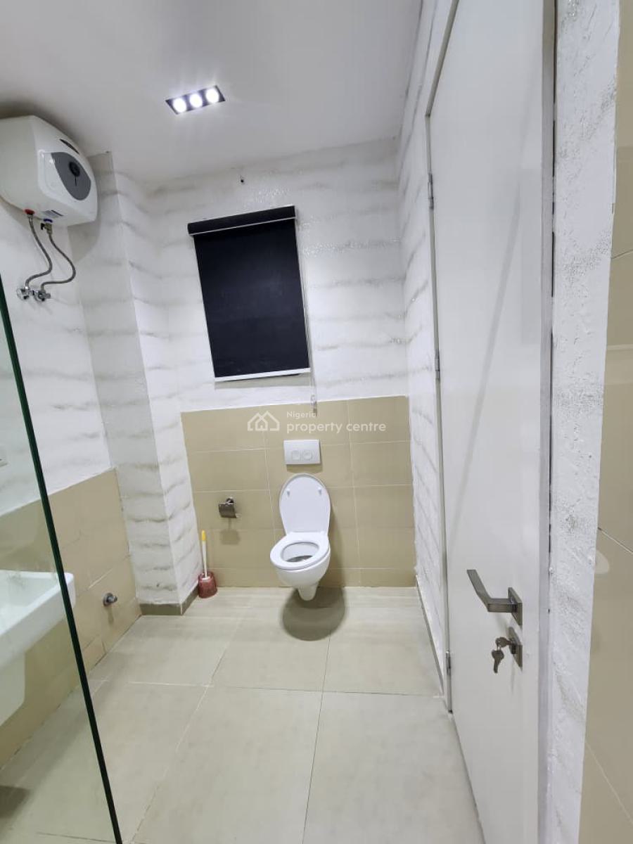 Lovely 2 Bedroom Waterfront Apartment with Ps5 & Snooker,etc, Lekki Phase 1, Lekki, Lagos, Flat / Apartment Short Let