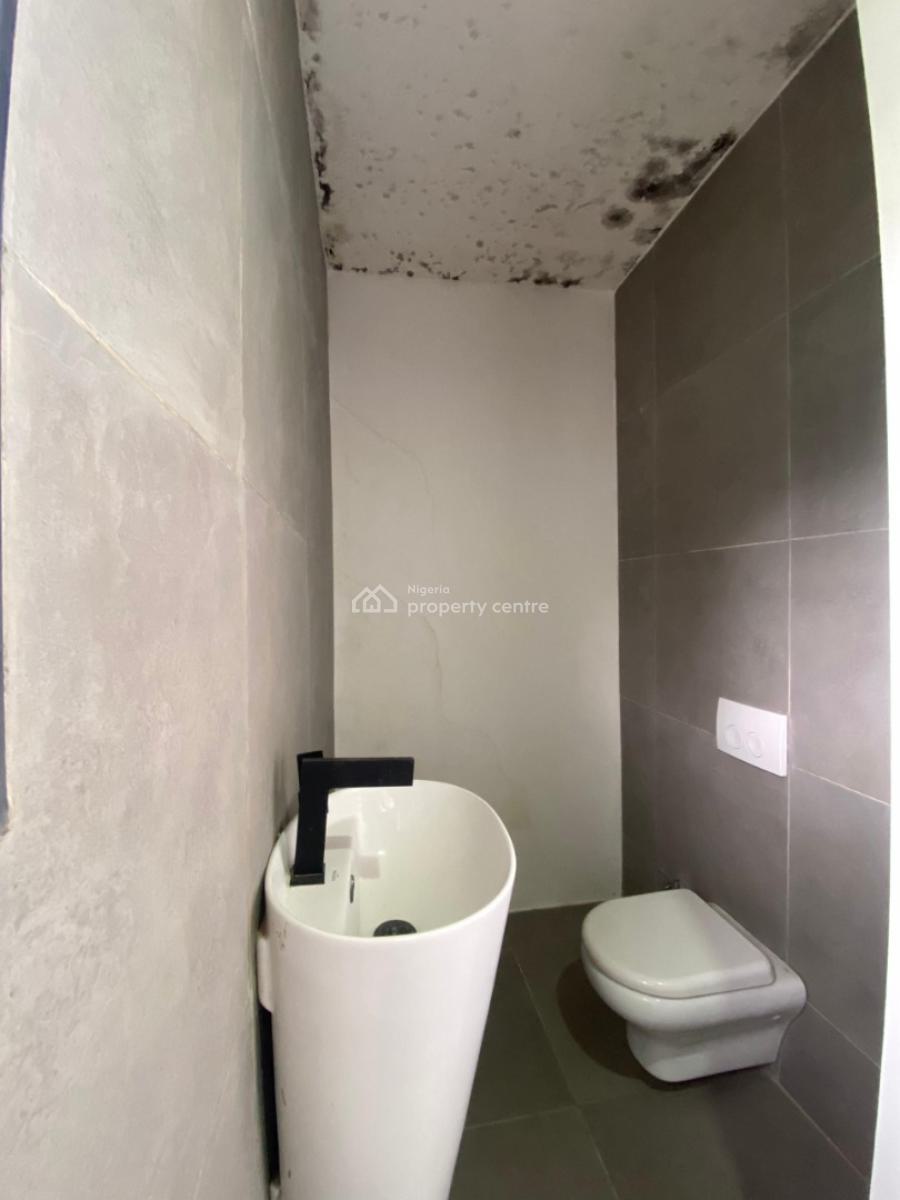 2 Bedroom Flat Apartment with Chefs Quarters and Bq, Agungi, Agungi, Lekki, Lagos, Block of Flats for Sale