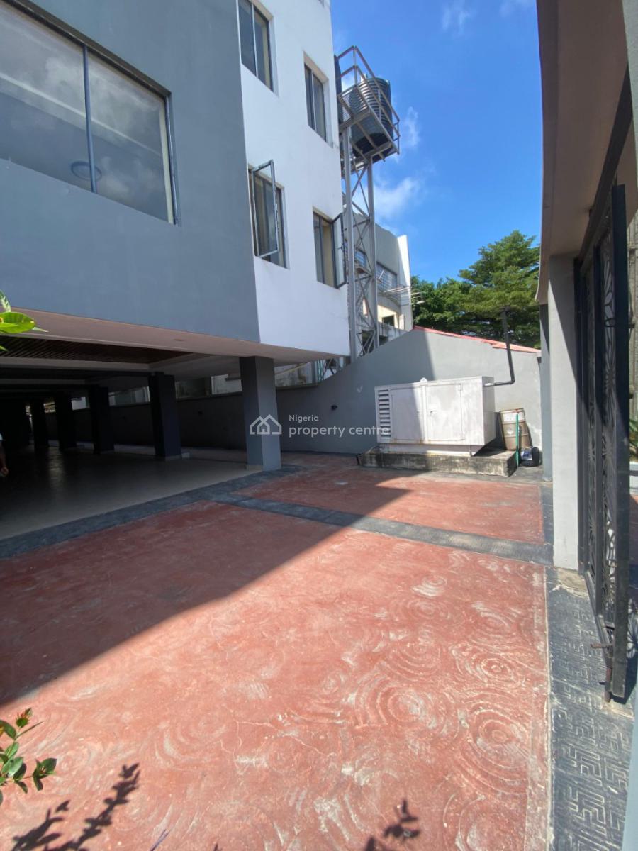 3 Bedroom Flat Apartment with a Room Bq, Agungi, Agungi, Lekki, Lagos, Block of Flats for Sale