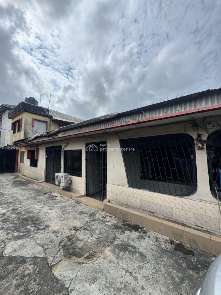 4 Units of 1 Bedroom Flats & 2 Units of Self-contain, Off Woji Road, Woji, Port Harcourt, Rivers, Block of Flats for Sale