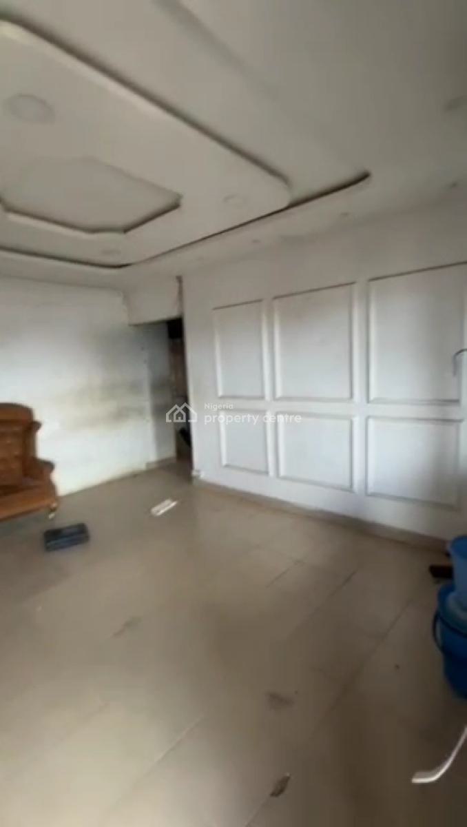 Very Decent and Spacious Upstairs Mini Flat, Off Market Street, Shomolu, Lagos, Mini Flat (room and Parlour) for Rent