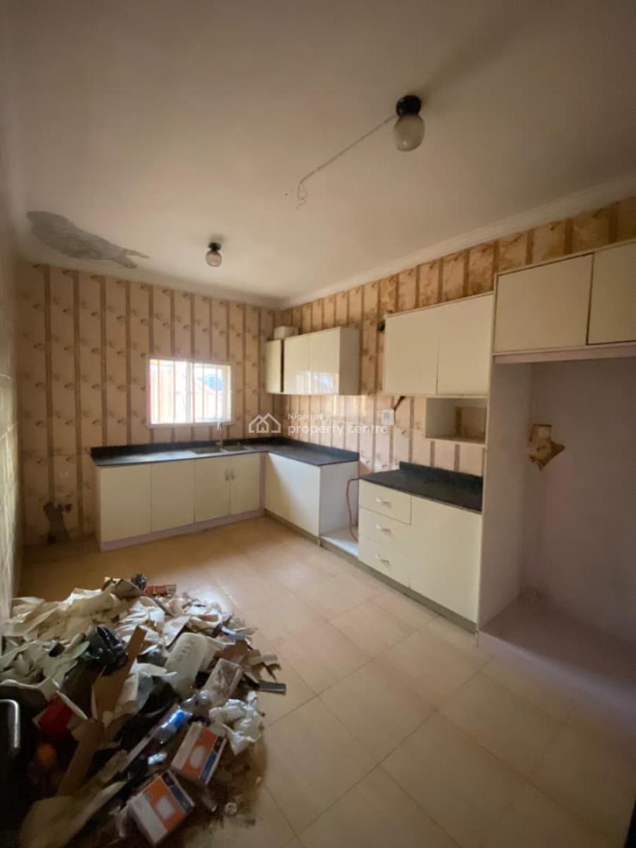 Serviced 4 Bedroom Terrace, Osapa, Lekki, Lagos, Terraced Duplex for Rent