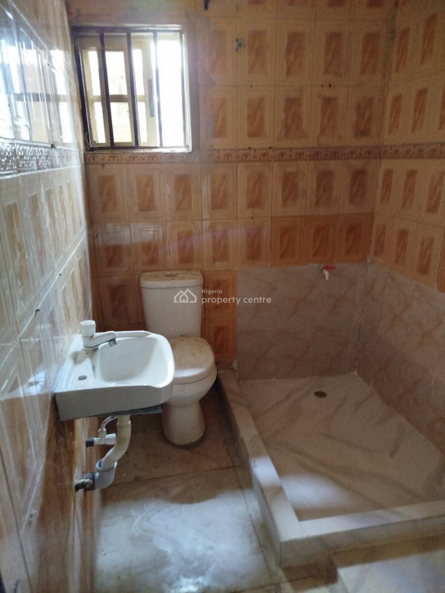 3 Bedrooms Apartment, Downstairs, Ado Road, Ajah, Lagos, Flat / Apartment for Rent