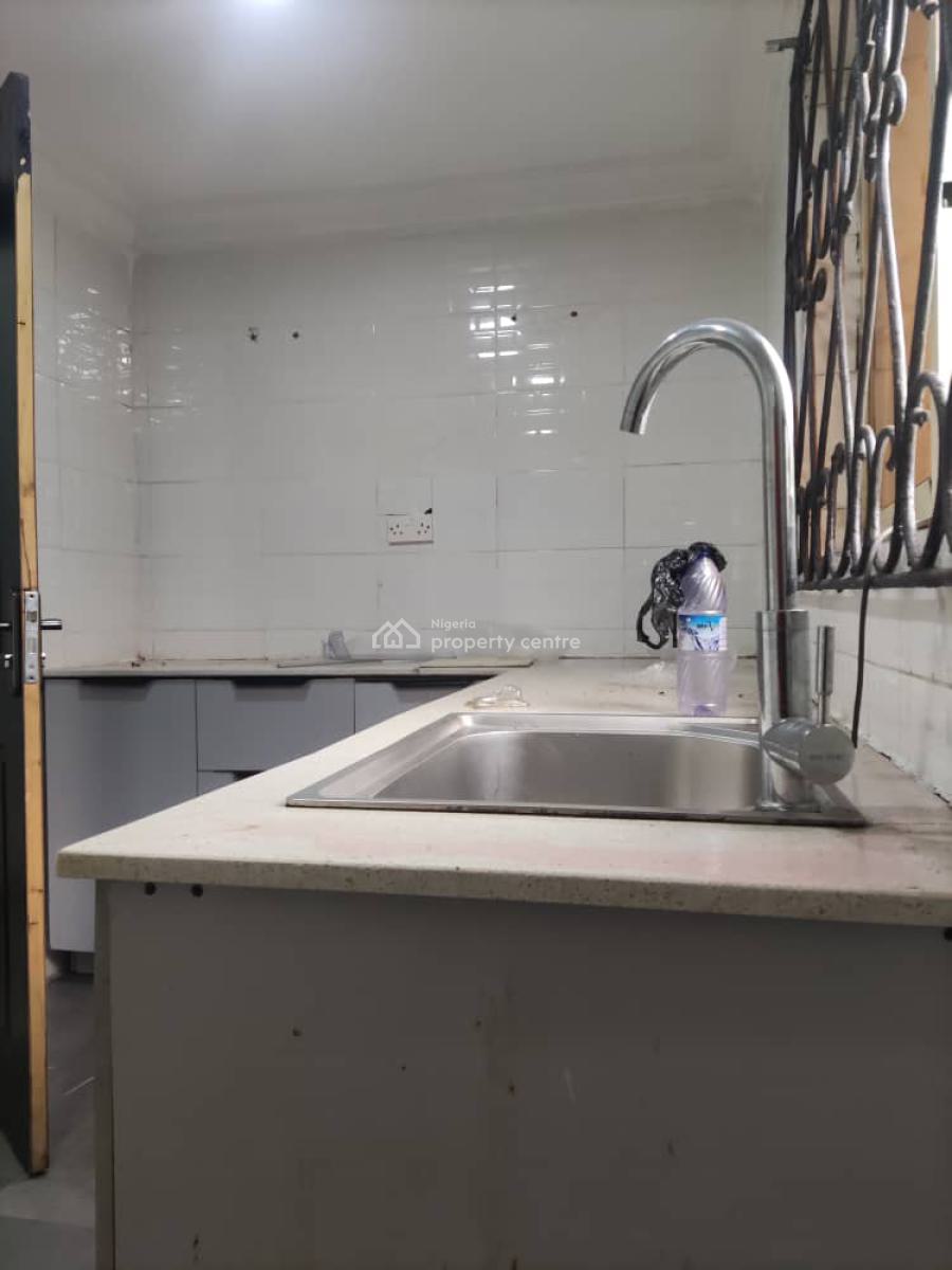 Serviced 2 Bedroom Apartment, Shoninibare Estate, Maryland, Lagos, Flat / Apartment for Rent