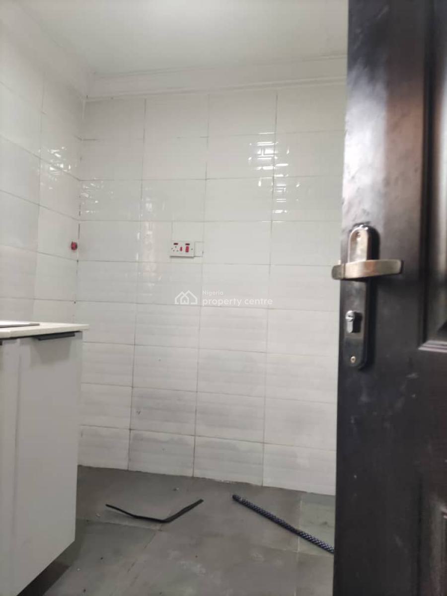 Serviced 2 Bedroom Apartment, Shoninibare Estate, Maryland, Lagos, Flat / Apartment for Rent